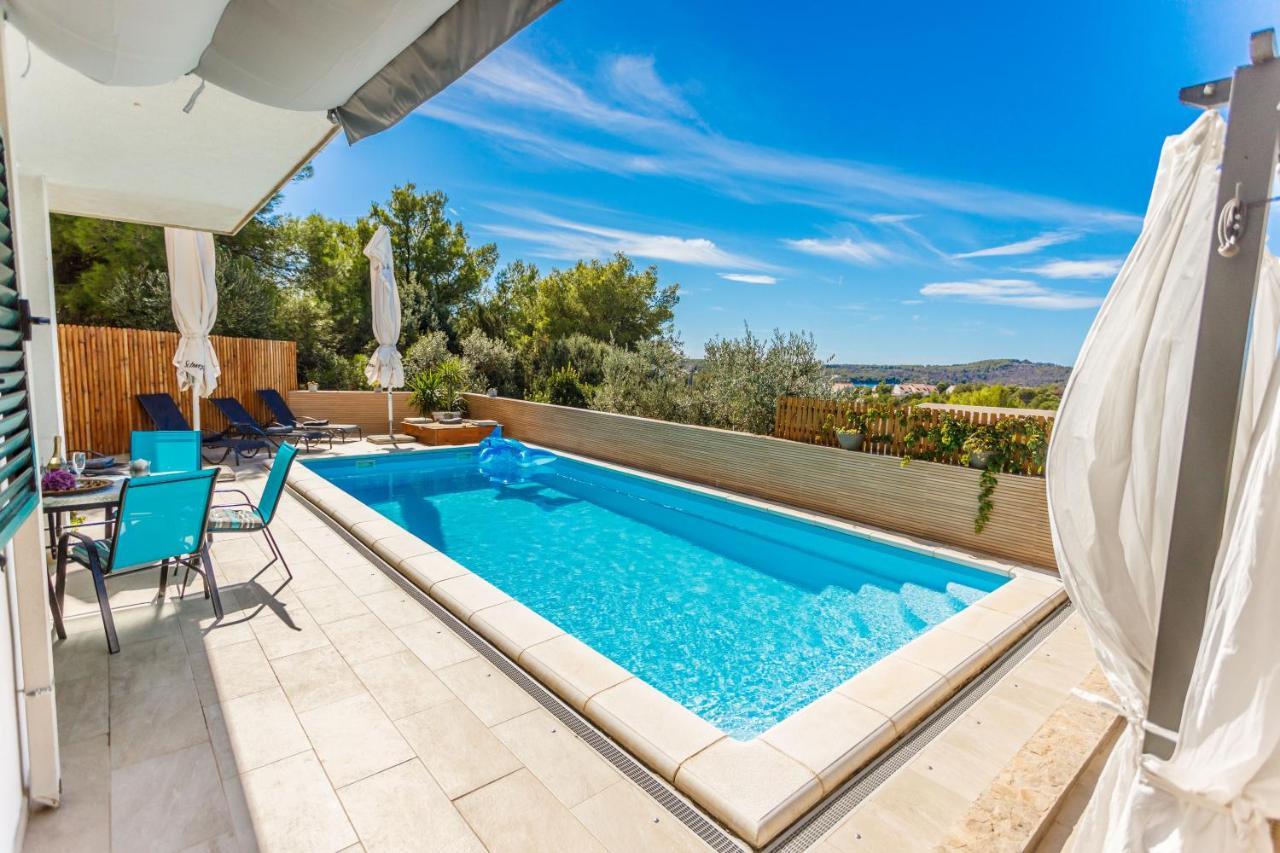 Nono Jure , Private Pool & Sauna Милна Екстер'єр фото